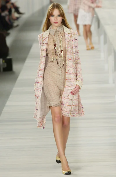 Look 3